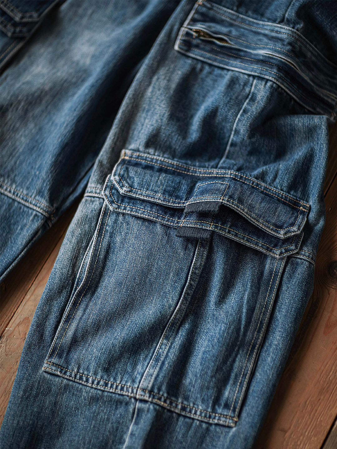 Men's Denim Bib Overalls with Dual Flap Pockets