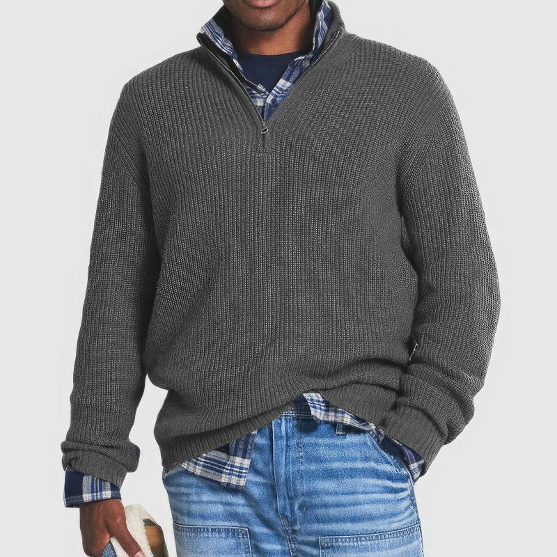 Finn | Elegant sweater with zip collar