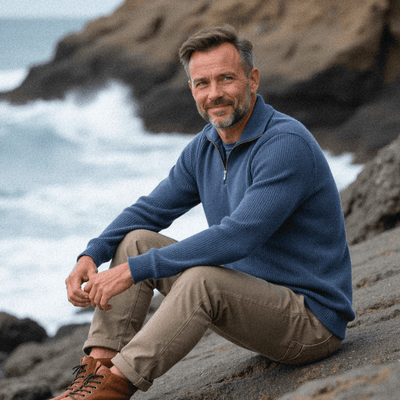 Finn | Elegant sweater with zip collar